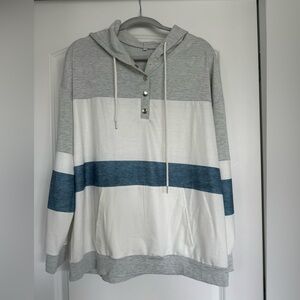 Hooded cotton/ploy blend top with kangaroo pocket